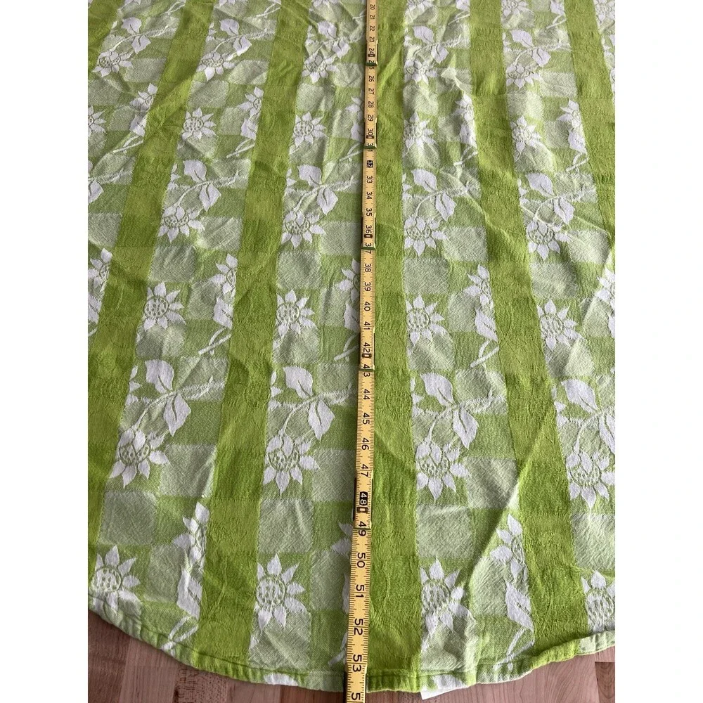 Round Tablecloth Bright Green Checkered Sun Flowers 100% Cotton